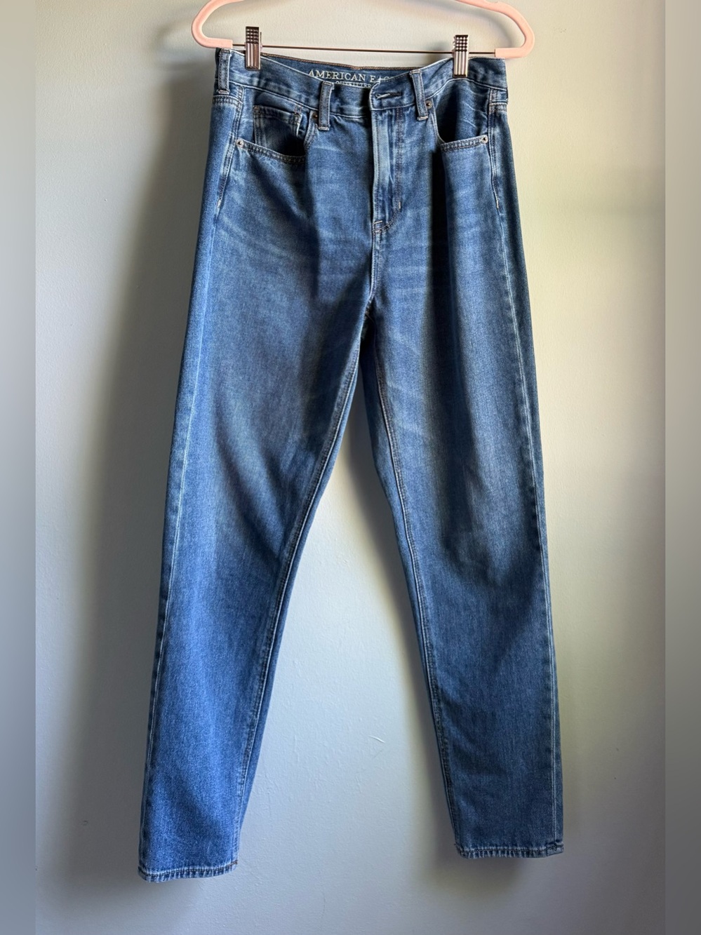 American Eagle Mom Jeans Size 4 Medium Wash - 4th of July Wear